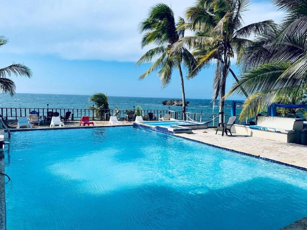 Hotel Ventana Va201 At Arecibo 681 Arecibo Ocean Drive Exterior foto